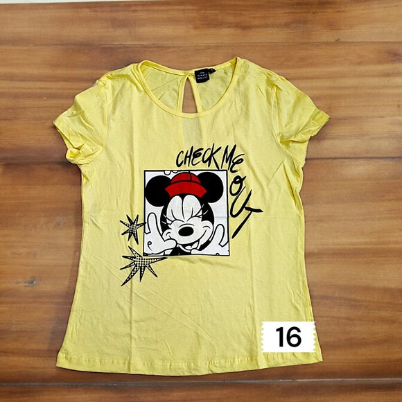 M Disney/marvel/bands/looney tunes/Teen and Women graphic T-shirts NWOT Pick one - Picture 6 of 17